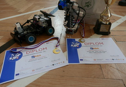 Robotic Battle Alejova 2018 - ukazuje fotografie v koreňovom adresári tohto albumu Robotic Battle Alejova 2018