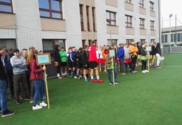 Medzinárodný futbalový turnaj 2018 - ukazuje fotografie v koreňovom adresári tohto albumu Medzinárodný futbalový turnaj 2018